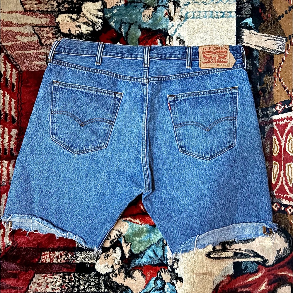 Levis vintage Y2K cut red tab jorts FITS 36x18”